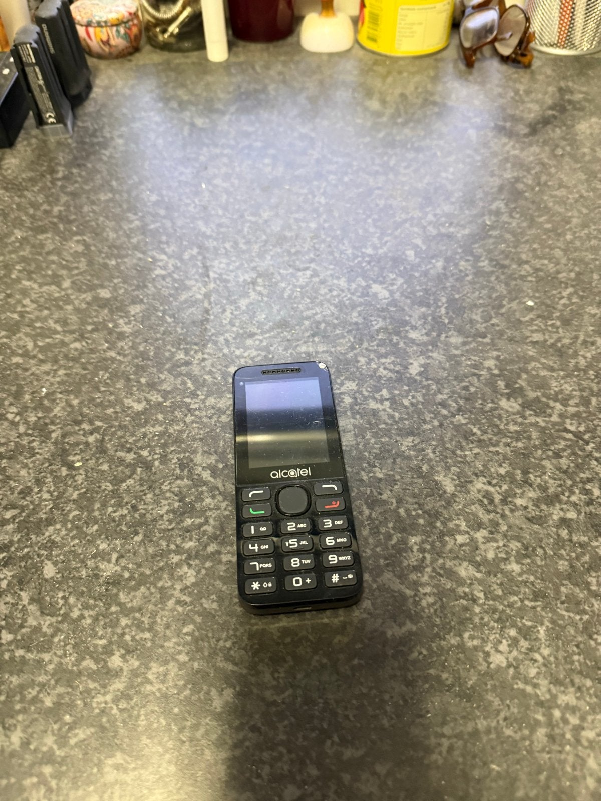 Alcatel Klassieke Telefoon - Eenvoudig en Compact, Gebruikt, Geen camera, Ophalen of Verzenden, Klassiek of Candybar