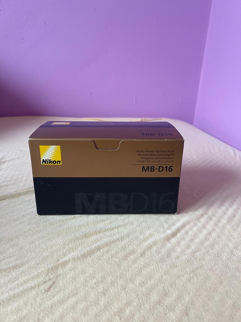 Nikon MB-D16 - Tweedehands, Ophalen of Verzenden, Zo goed als nieuw