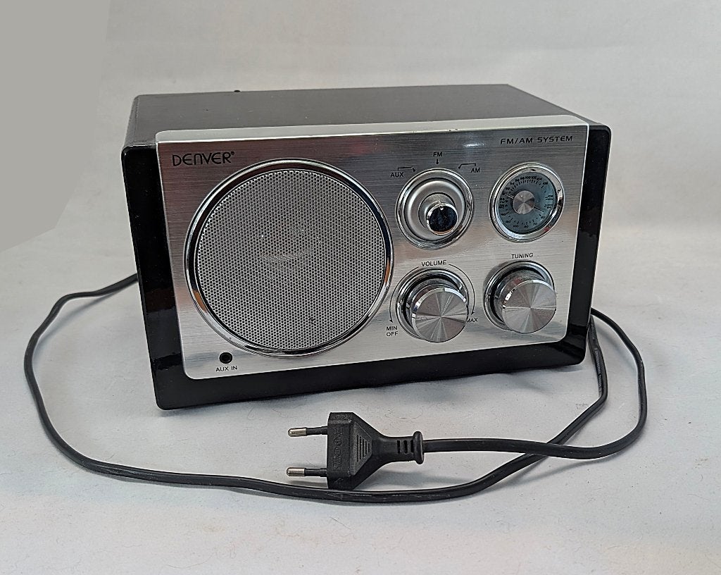 Denver radio voor lichtnet of batterij, Ophalen of Verzenden, Zo goed als nieuw, Radio