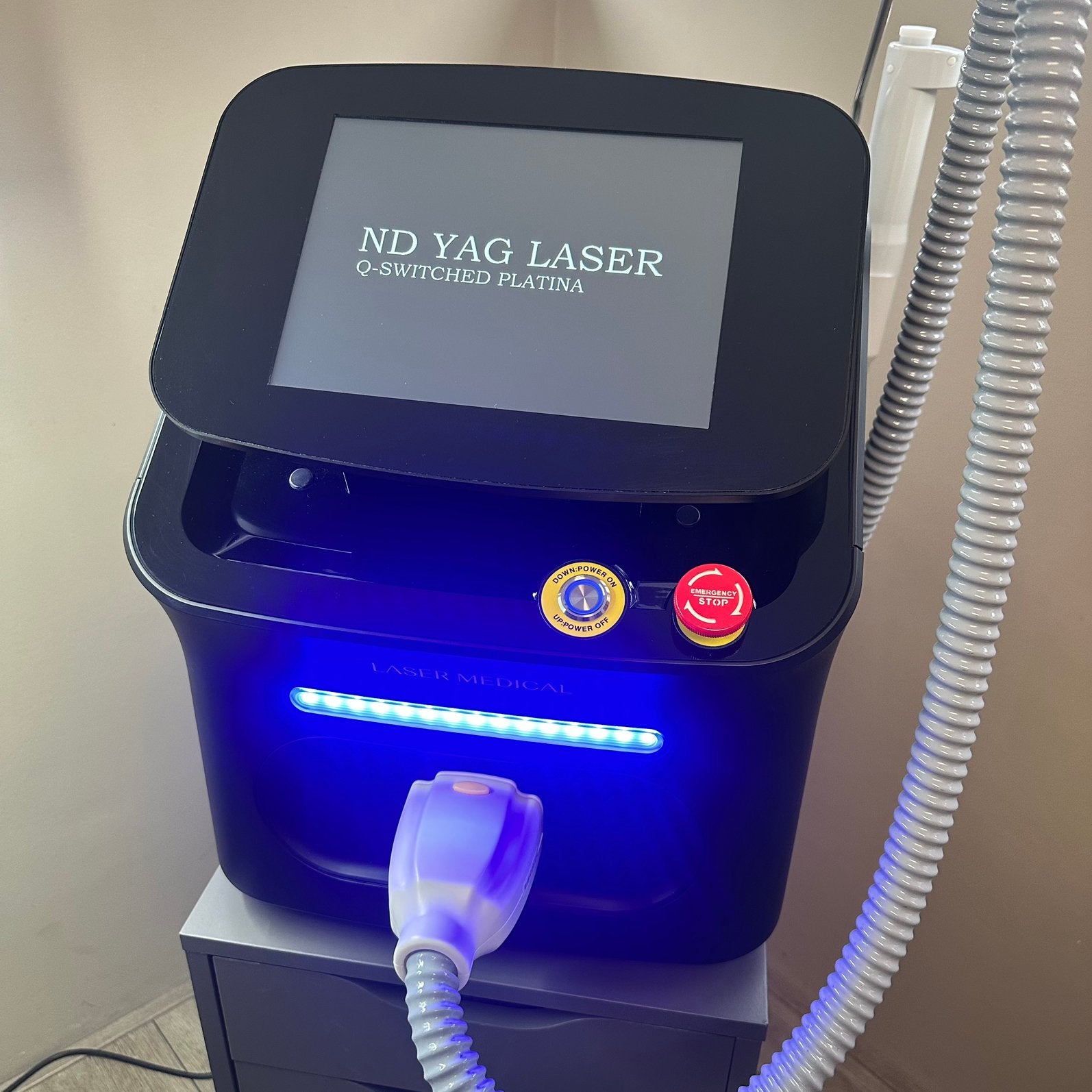 Lasermedical ND YAG Laser Platina, Diensten en Vakmensen, Huidbehandeling
