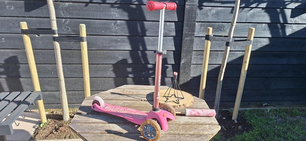 Roze Mini Micro Step voor Kinderen, Fietsen en Brommers, Steps, Ophalen of Verzenden, Gebruikt, Gewone step, Mini Micro