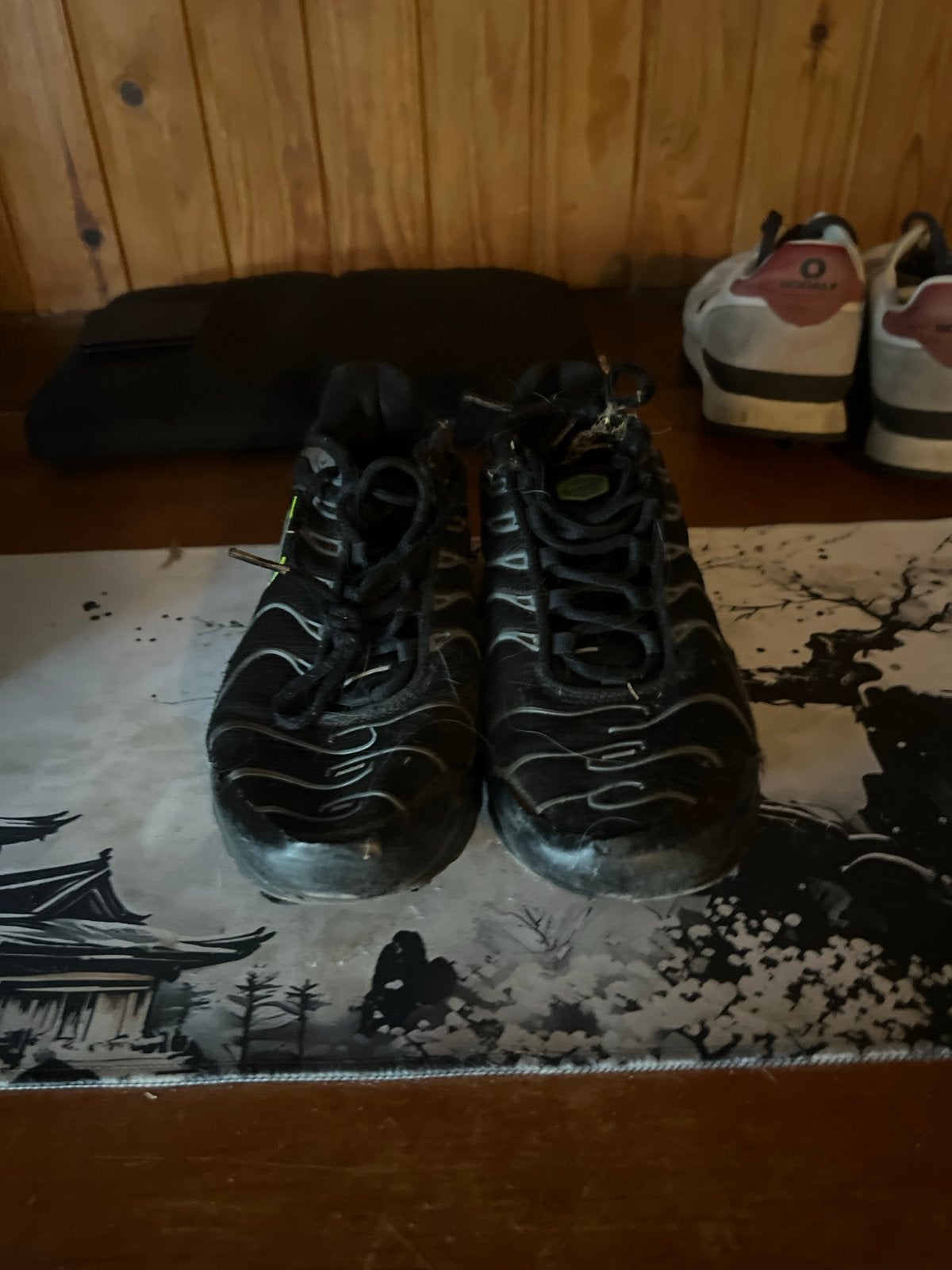 Nike Air Max - Zwart met neon details maat 40, Ophalen of Verzenden, Gedragen, Zwart, Sneakers of Gympen