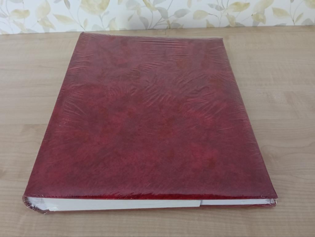 Henzo Fotoalbum Rood - Nieuw in verpakking, Audio, Tv en Foto, Fotoalbums en Accessoires, Ophalen of Verzenden, Nieuw, Fotoalbum