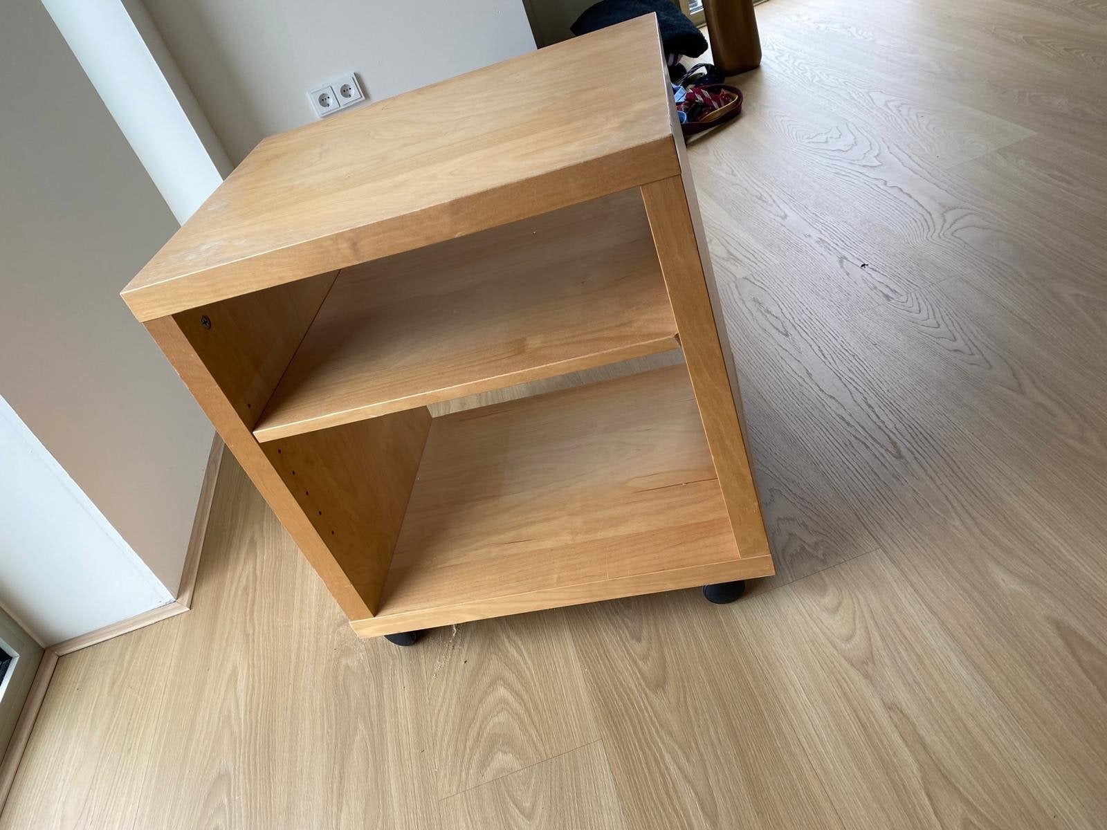 Gratis nachtkastje/bijzettafel van hout, Ophalen, Gebruikt, Minder dan 45 cm, Minder dan 55 cm
