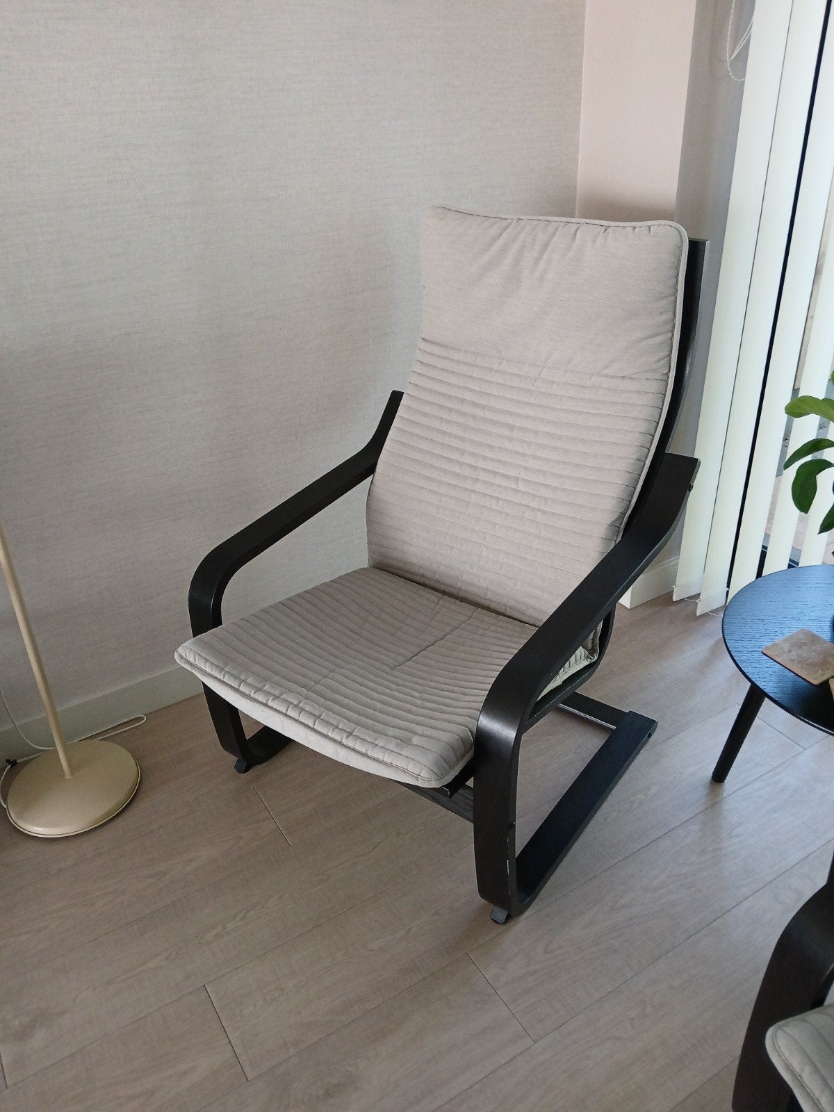 2x IKEA Poäng Fauteuil - Beige Kussens, Ophalen
