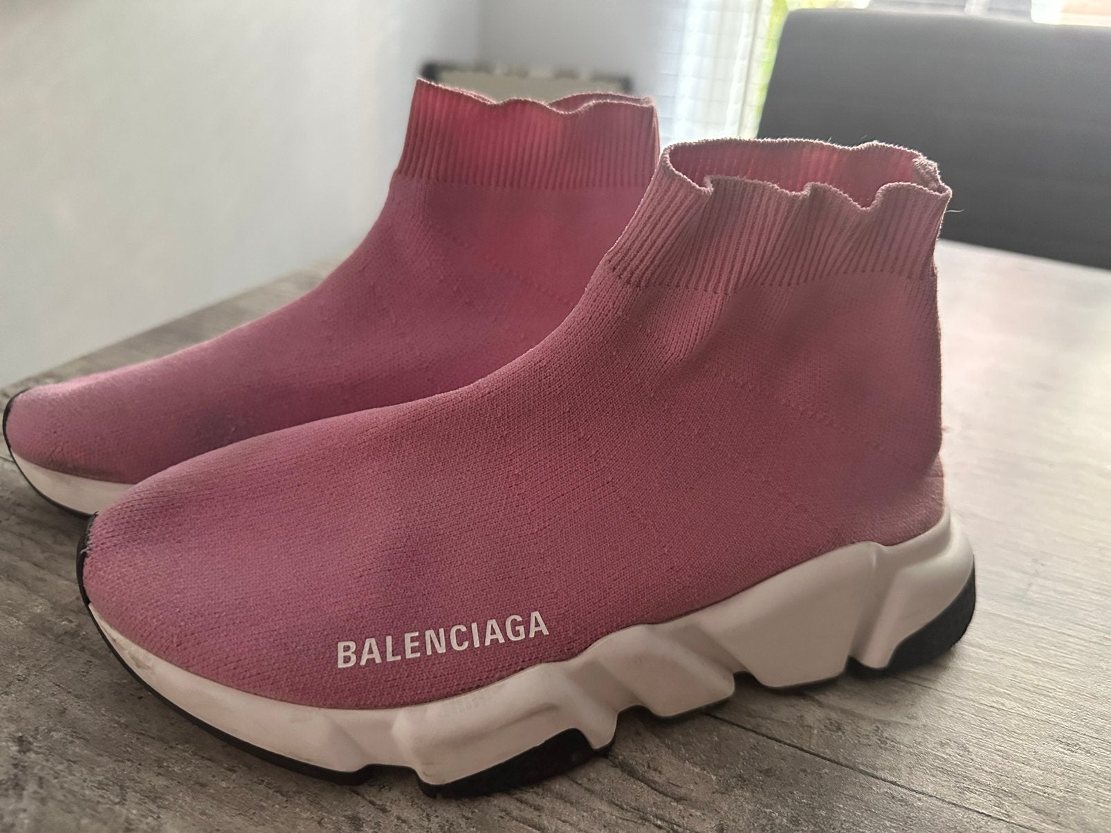 Balenciaga maat 37, Kleding | Dames, Ophalen of Verzenden, Zo goed als nieuw, Roze, Sneakers of Gympen