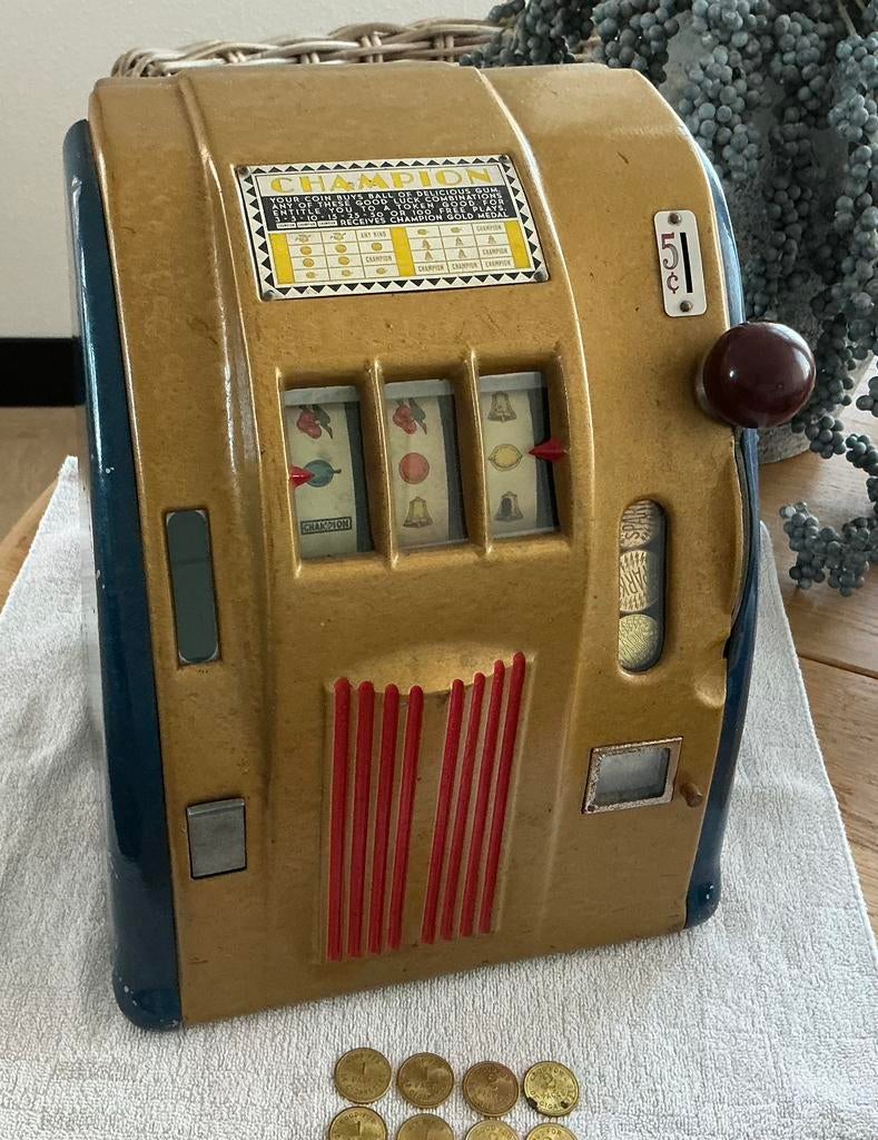 Klein bargokkastje groetchen champion sparks 1940, Verzamelen, Automaten | Gokkasten en Fruitautomaten, Gebruikt, Overige munten