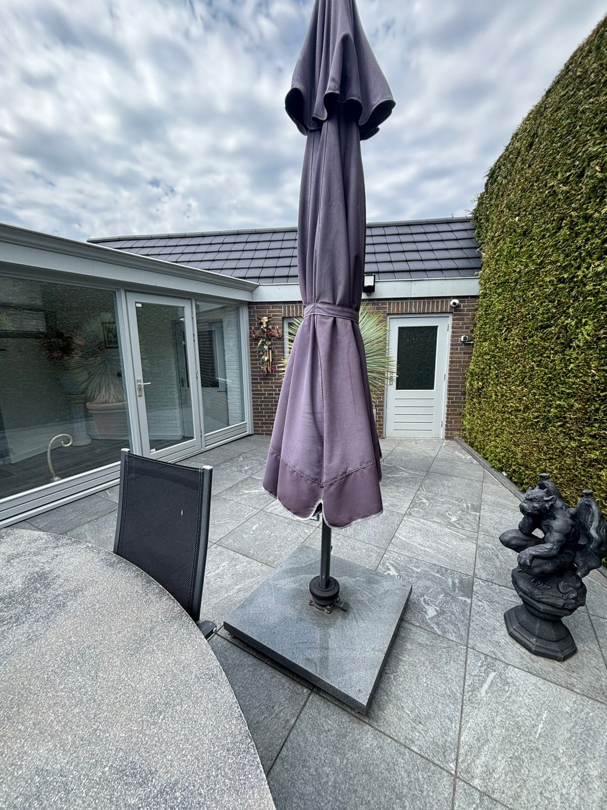 Te koop grote parasol op verrijdbare voet., Ophalen, Gebruikt, Verstelbaar, Parasolvoet