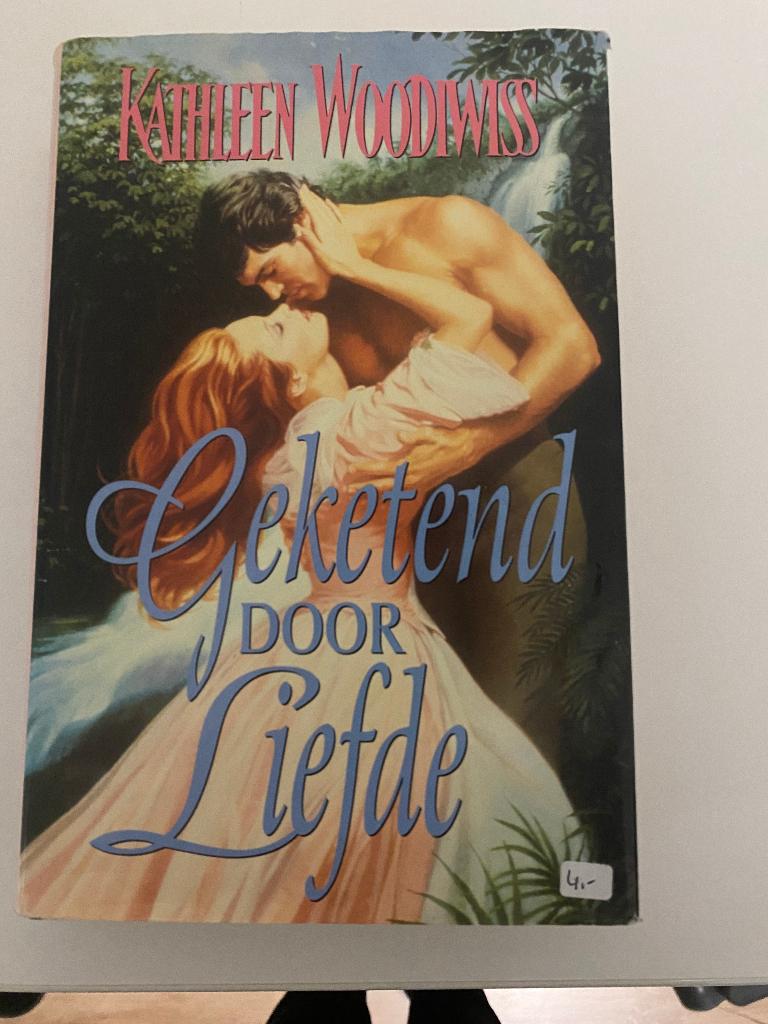 Kathleen Woodiwiss, Boeken, Gelezen, Ophalen of Verzenden, Nederland, Kathleen Woodiwiss