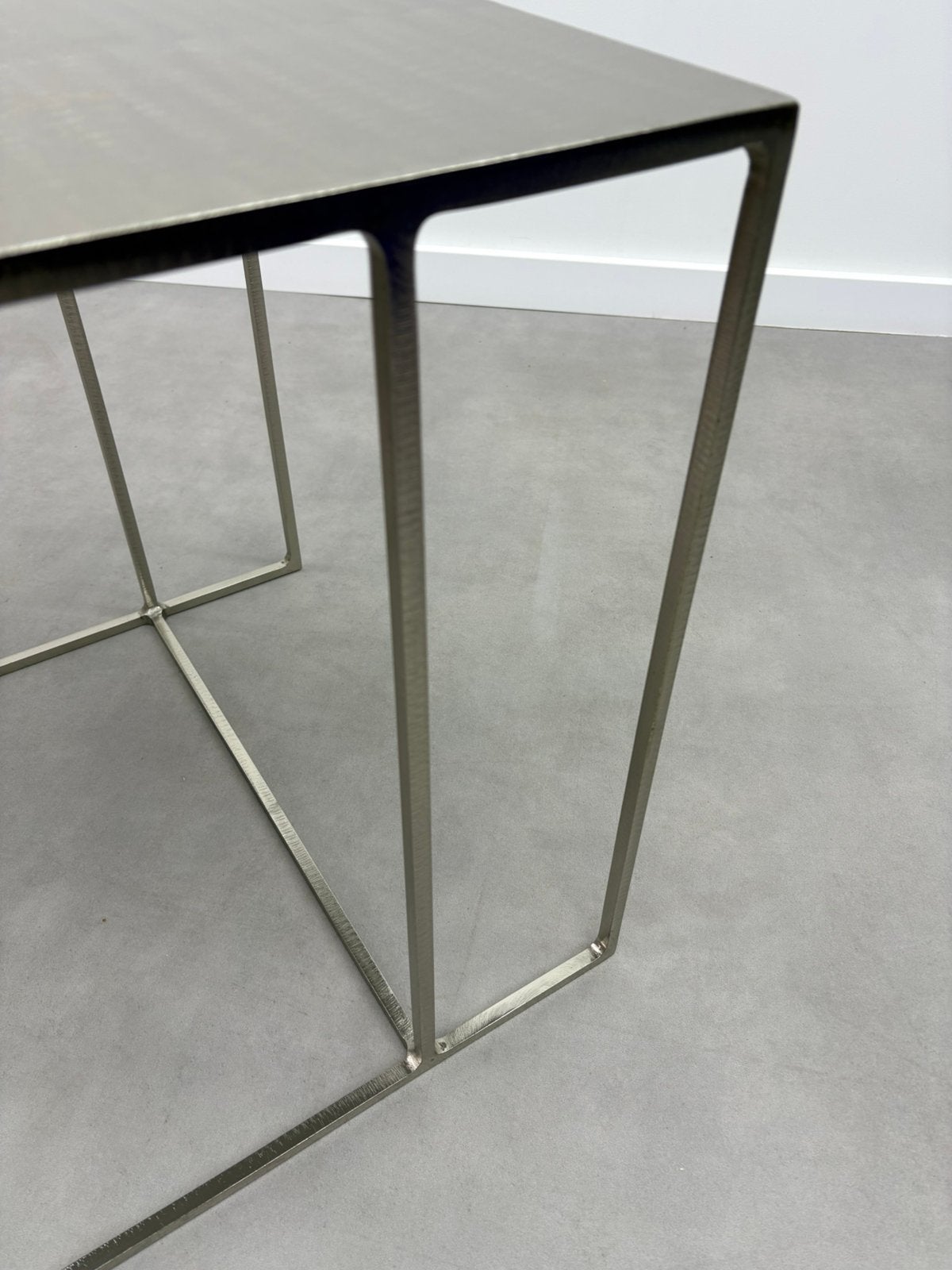 Foto 7 van 2x Originele Minotti Leger bijzettafels Rodolfo Dordoni 90’