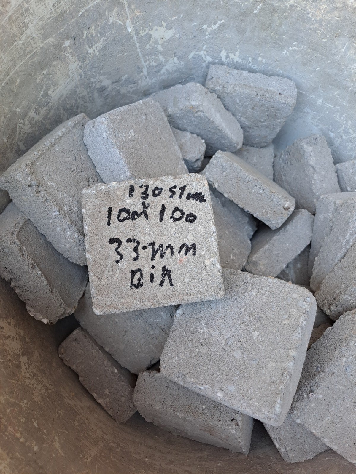 Betonnen afstandhouders 10x10x3.3 cm - Molenaar, Doe-het-zelf en Verbouw, Metselstenen, Ophalen, Nieuw, Beton