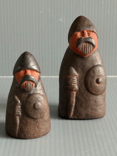 2 x Thyssen Danmark steengoed / keramiek 'Viking' beeldjes, Antiek en Kunst, Ophalen of Verzenden