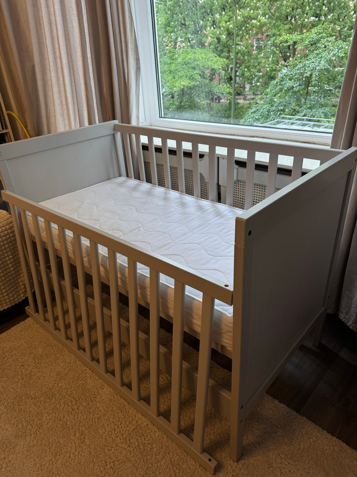 Ikea Babybedje met matras. 120 / 60 Zo goed als nieuw, Ophalen, Zo goed als nieuw, Ledikant