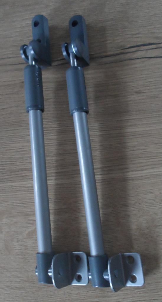 Te koop 2 stuks nieuwe Tele uitzetters grijs voor ramen., Ophalen of Verzenden, Nieuw