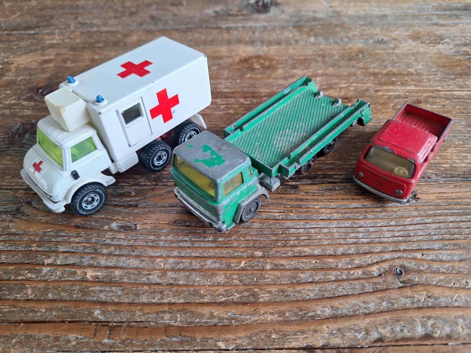 SIKU Magirus M-B ambulance Volkswagen, Ophalen of Verzenden, Gebruikt, Bus of Vrachtwagen, SIKU