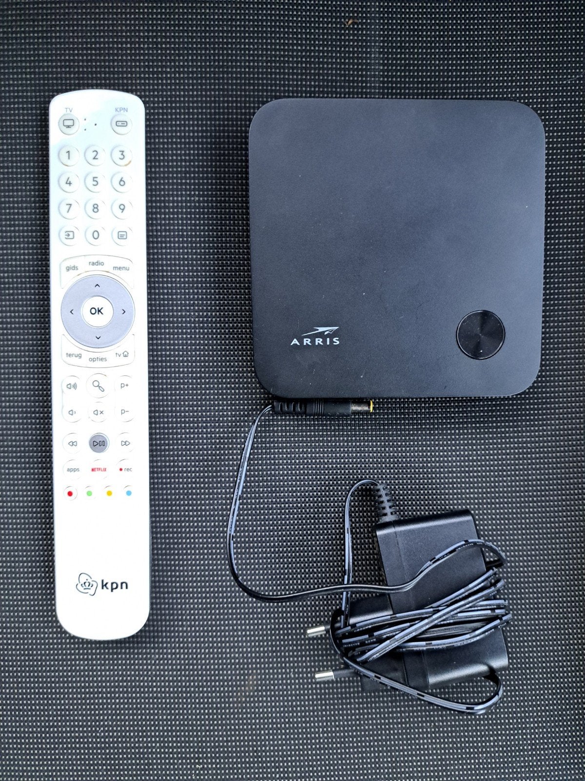 Arris VIP5202 KPN TV Ontvanger met afstandsbediening, Audio, Tv en Foto, Decoders en Harddiskrecorders, Ophalen, Gebruikt, Decoder