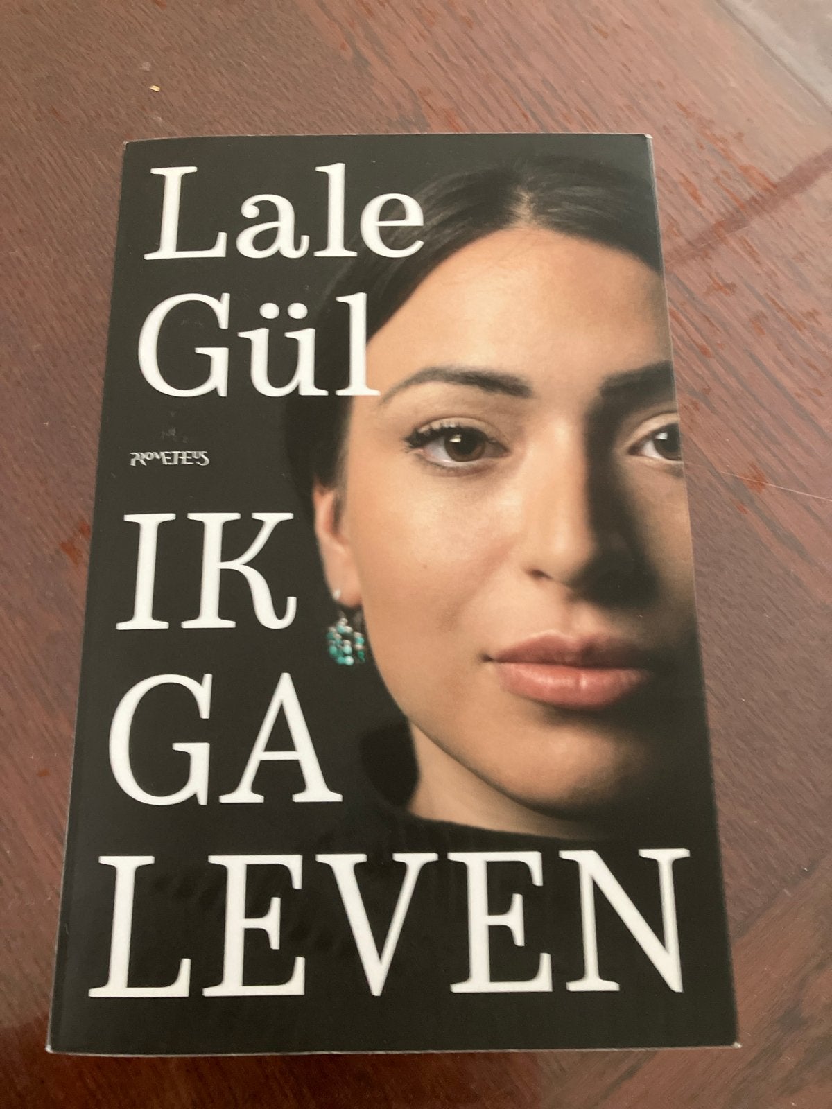 Lale Gül - Ik Ga Leven (Boek), Ophalen of Verzenden, Zo goed als nieuw