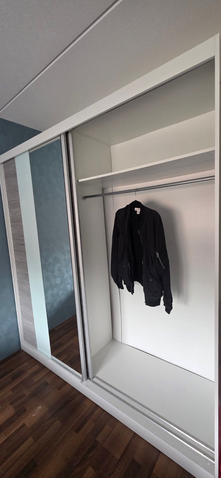 Complete slaapkamer: bed, kledingkast en 2x nachtkastjes, Ophalen, Gebruikt, Tweepersoons, Modern