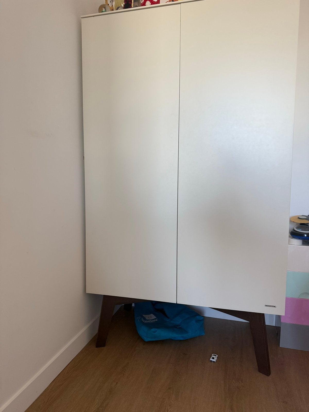 Kidsmill Kledingkast Walnoot met 2 Deuren - 180x104x56 cm, Huis en Inrichting, Ophalen, Gebruikt, 100 tot 150 cm, 150 tot 200 cm