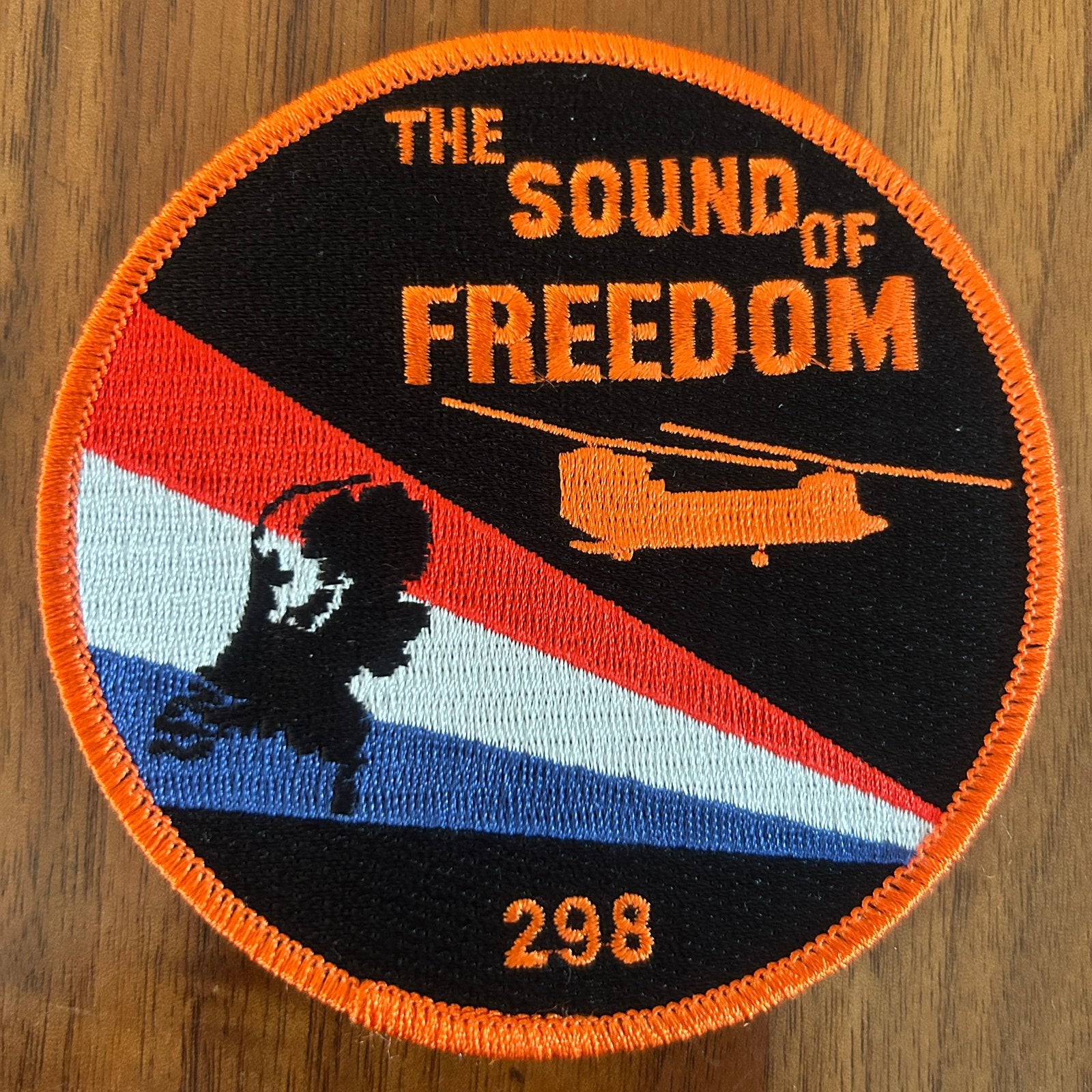 298 Squadron Sound of Freedom, Ophalen of Verzenden, Zo goed als nieuw, Patch, Badge of Embleem