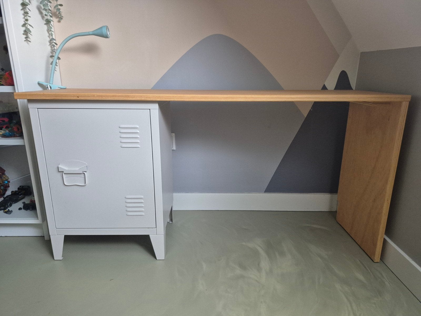 Modern kinderbureau met opbergkast - beige/hout, Huis en Inrichting, Bureaus, Ophalen, Opbergruimte, 34 cm, 120 cm