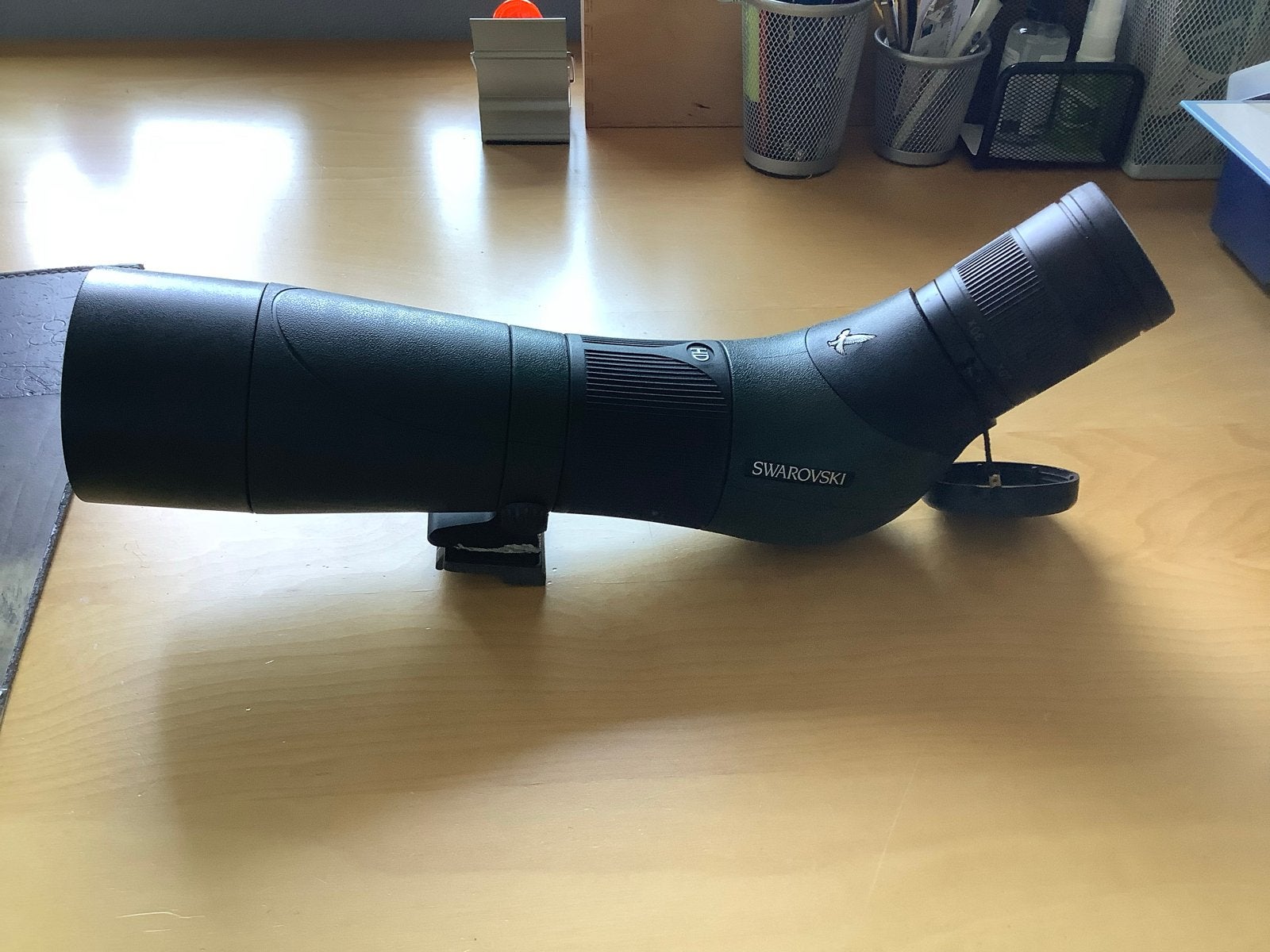 Swarovski ATS 65 HD Spotting Scope met 20-60x Oculair, Audio, Tv en Foto, Optische apparatuur | Verrekijkers, Gebruikt, Dakkant (recht)