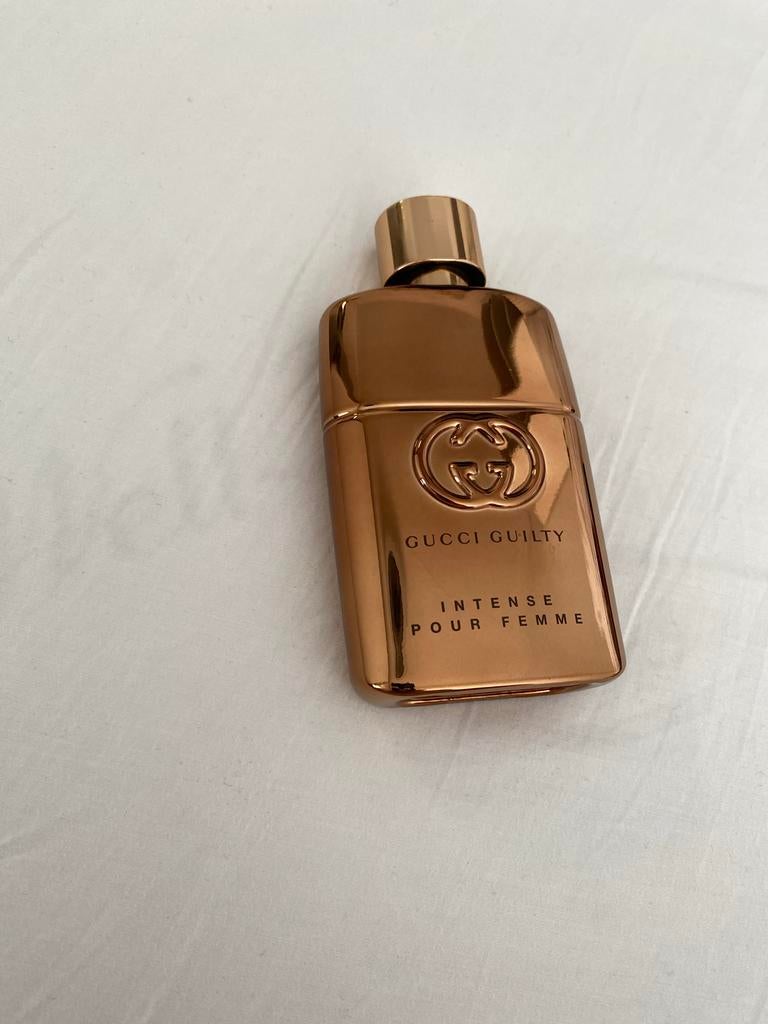 Gucci Guilty Intense Pour Femme Eau de Parfum 50 ml, Ophalen of Verzenden, Zo goed als nieuw, Parfumfles