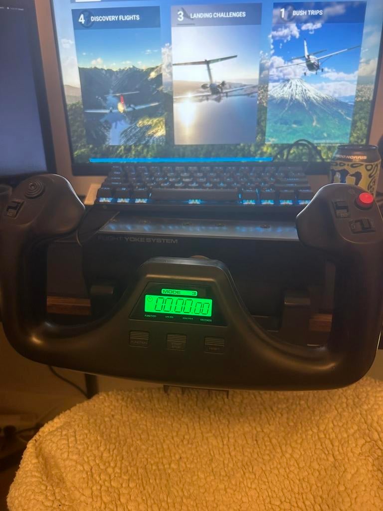 Vliegsimulator Stuur - Thrustmaster Flight Yoke System, Spelcomputers en Games, Games | Overige, Gebruikt, Simulatie, Ophalen of Verzenden