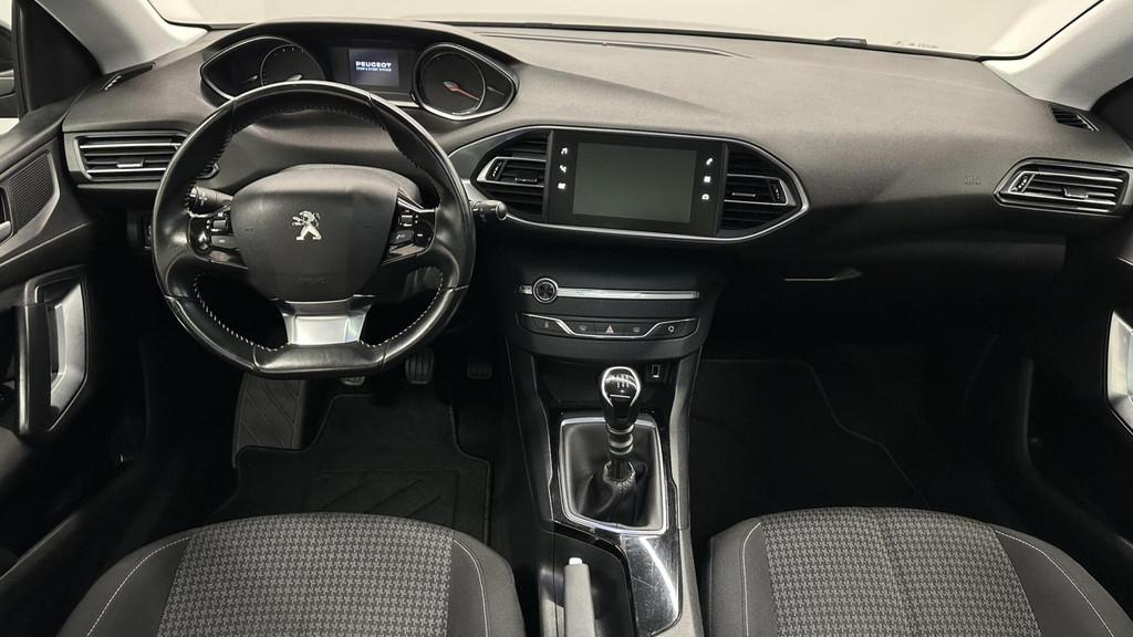 Peugeot 308 SW 1.2 PureTech Blue Lease Executive PANO CARPLA, Voorwielaandrijving, Stof, Gebruikt, 1199 cc