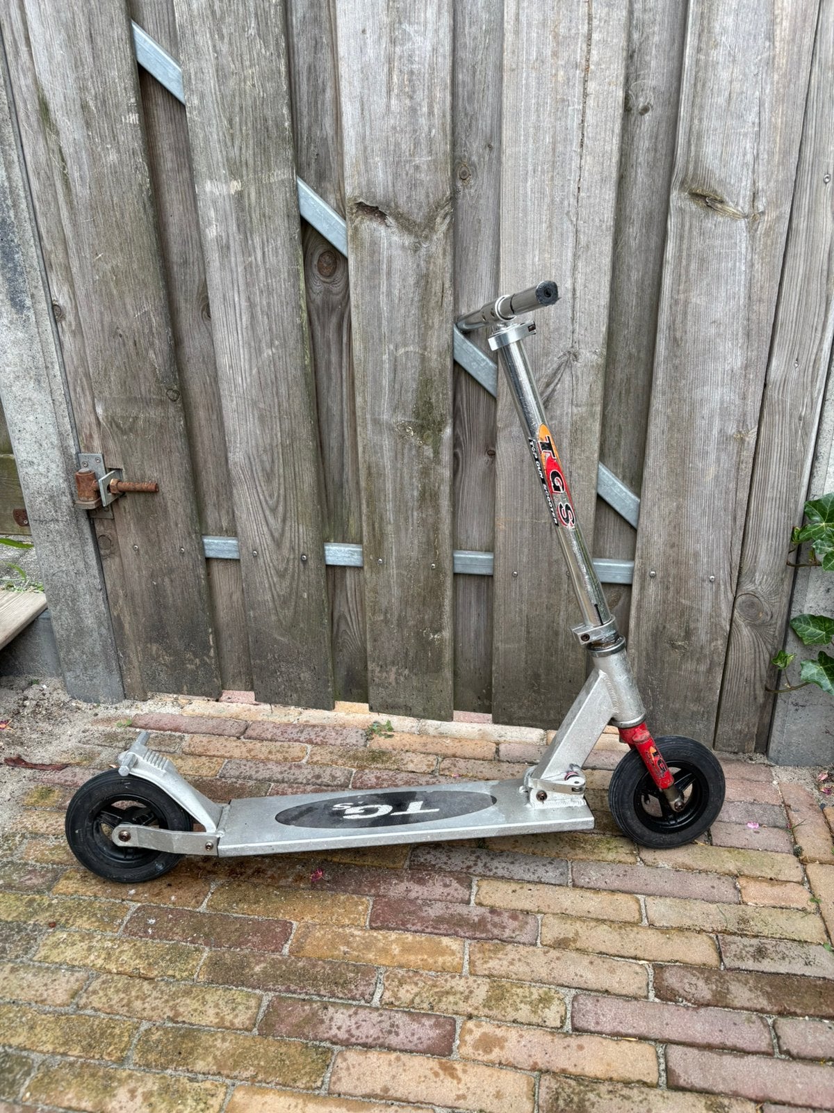 Stuntstep, Fietsen en Brommers, Steps, Ophalen, Zo goed als nieuw, Gewone step