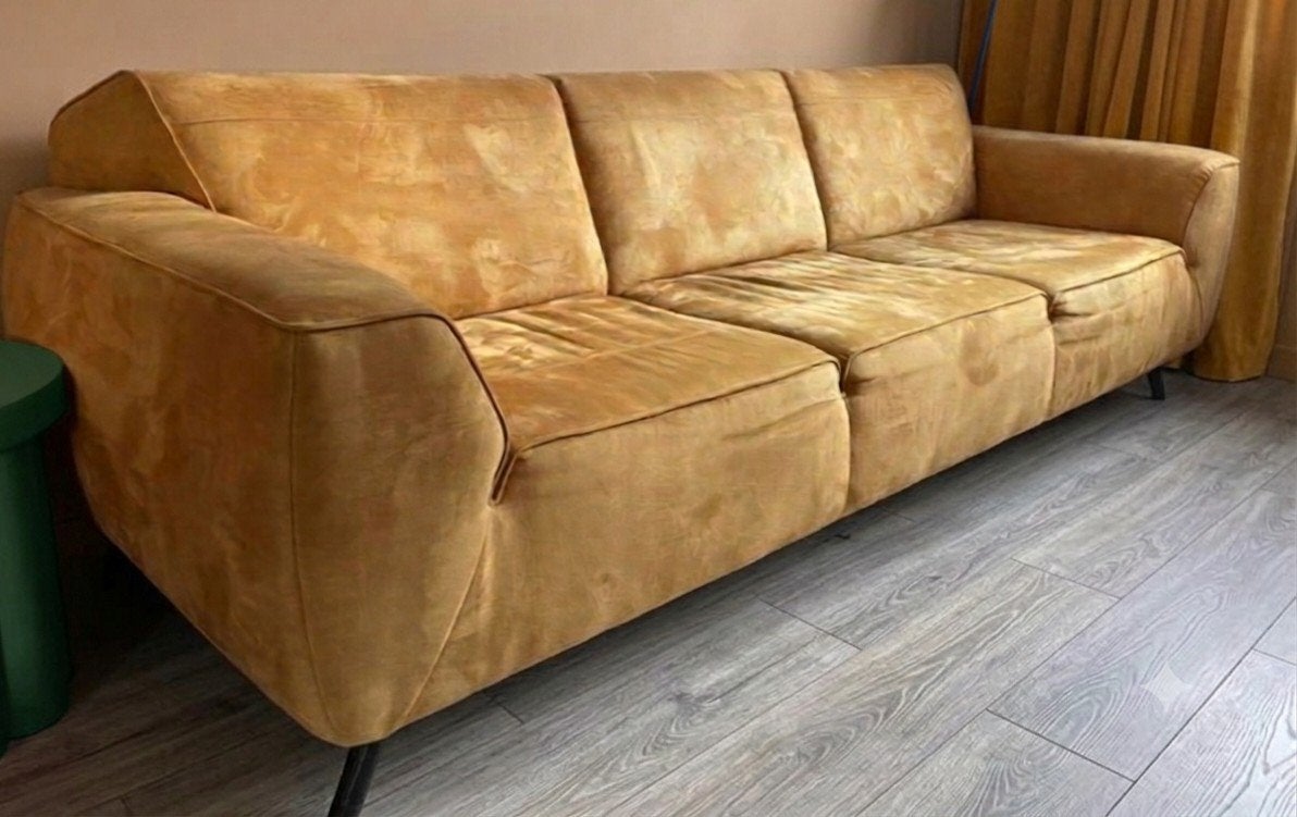 Xooon Lima 4-zits bank / okergele kleur., Ophalen, Gebruikt, Driepersoons, 75 tot 100 cm