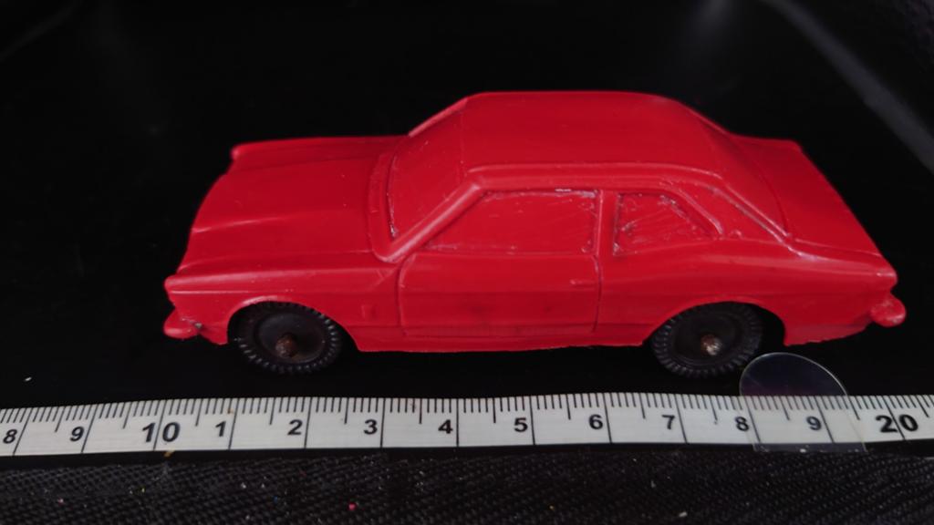 Stelco Ford Cortina Gummi Auto - Vintage Speelgoed, Hobby en Vrije tijd, Modelauto's | 1:43, Gebruikt, Auto, Tomte, Ophalen of Verzenden