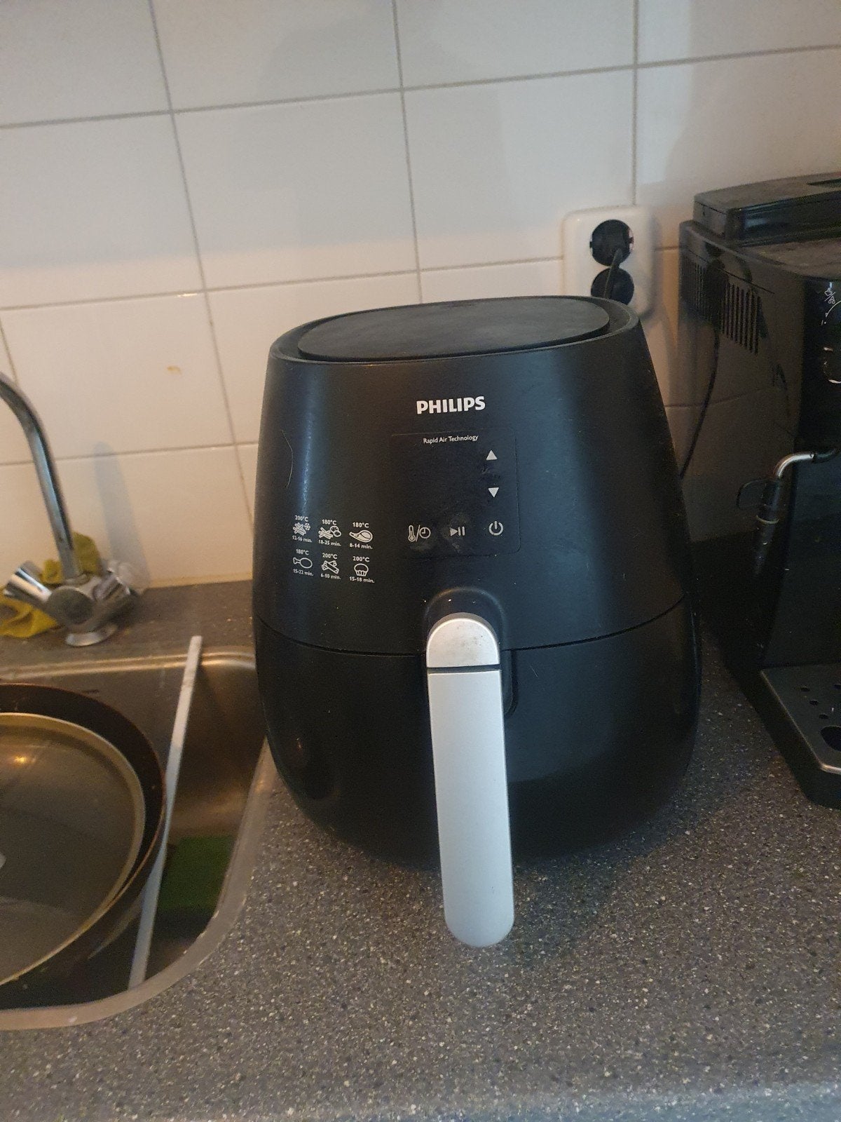 Foto 3 van Philips Airfryer - Zwart, Gebruikt