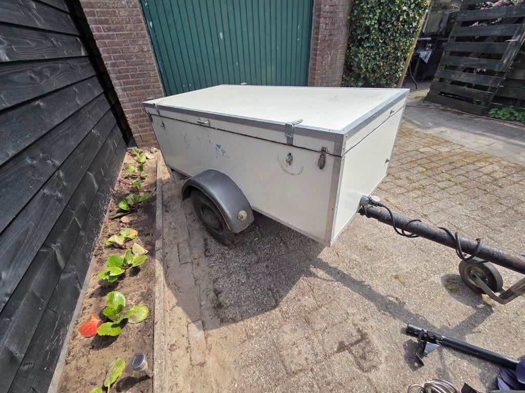 Tekoopgebruikte  bagagewagen, Ophalen