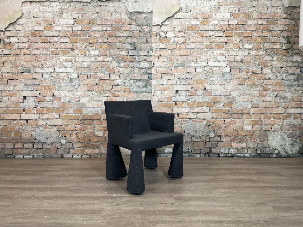 Moooi VIP Chair donkergrijs bij TheReSales, Ophalen, Design, Zo goed als nieuw, Vijf, Zes of meer stoelen