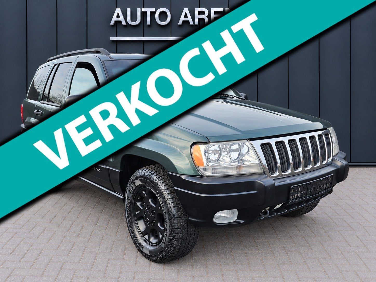 Jeep Grand Cherokee 4.0i LAREDO AUTOM. € 2950 NETTO EXPORT, Auto's, Automaat, Gebruikt, Zwart, 190 pk
