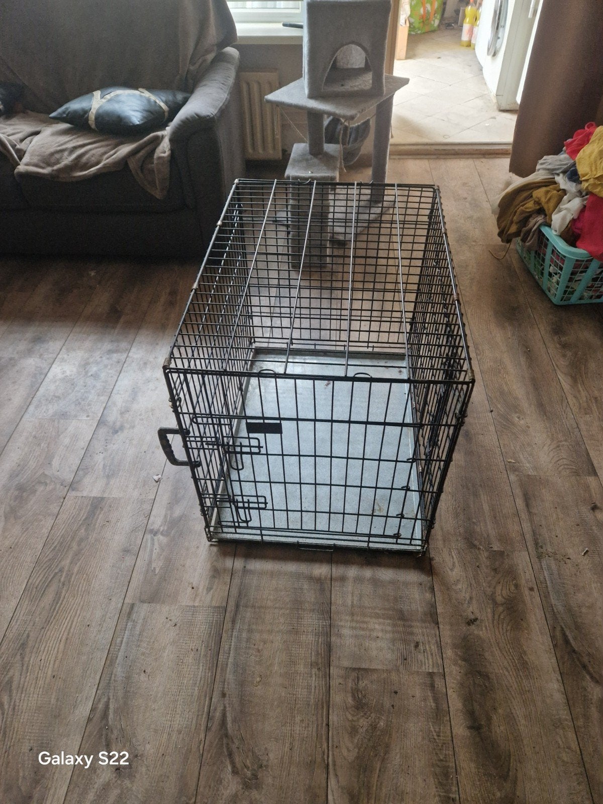 TK in goede staat mooie honden bench, Ophalen, Zo goed als nieuw