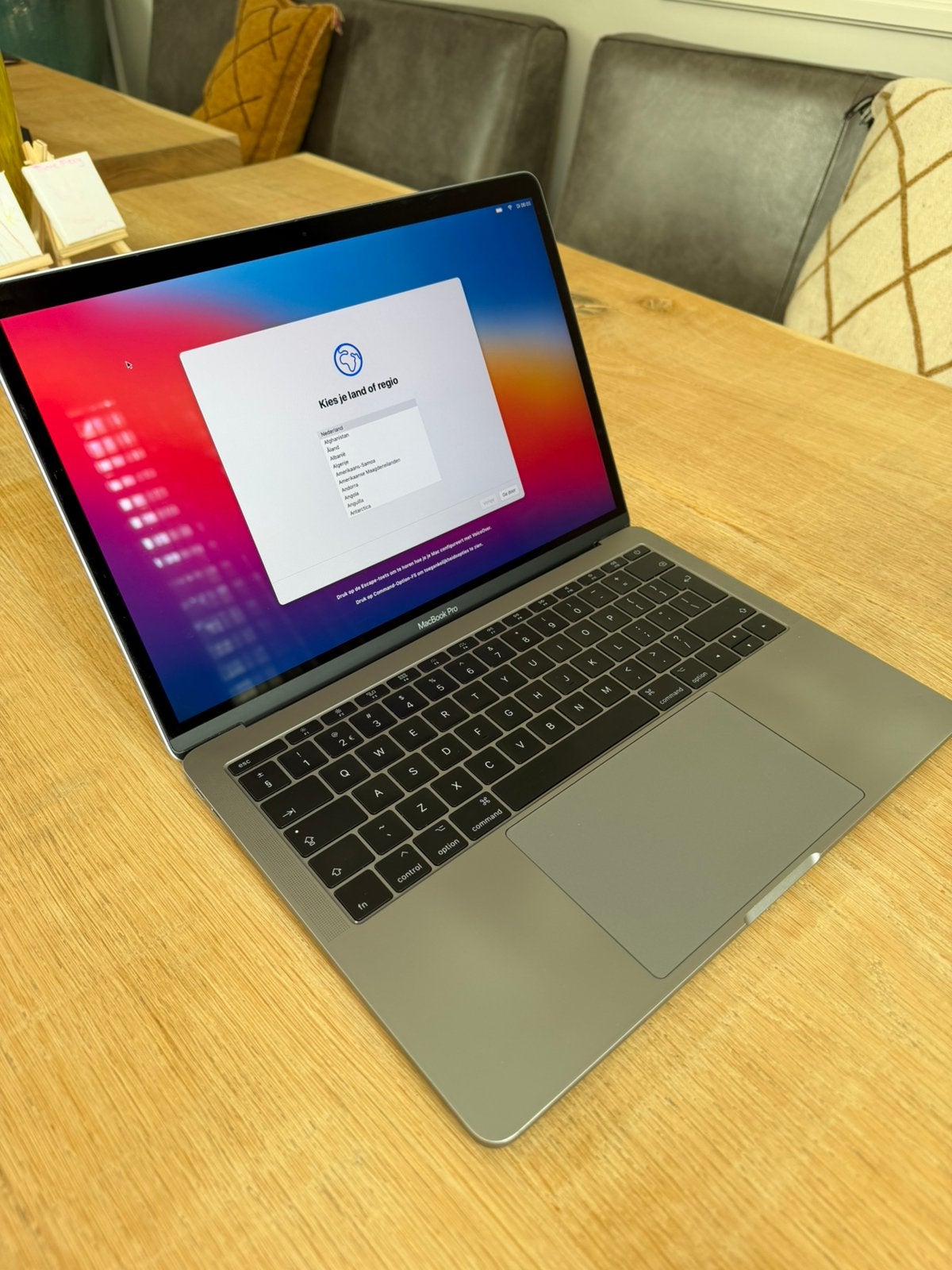 MacBook Pro 13 inch 2017, 2 tot 3 Ghz, 8 GB, 13 inch, Zo goed als nieuw