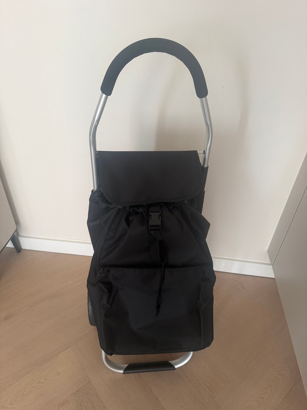 Boodschappen troley te koop!, Ophalen of Verzenden, Zo goed als nieuw, 30 cm of meer