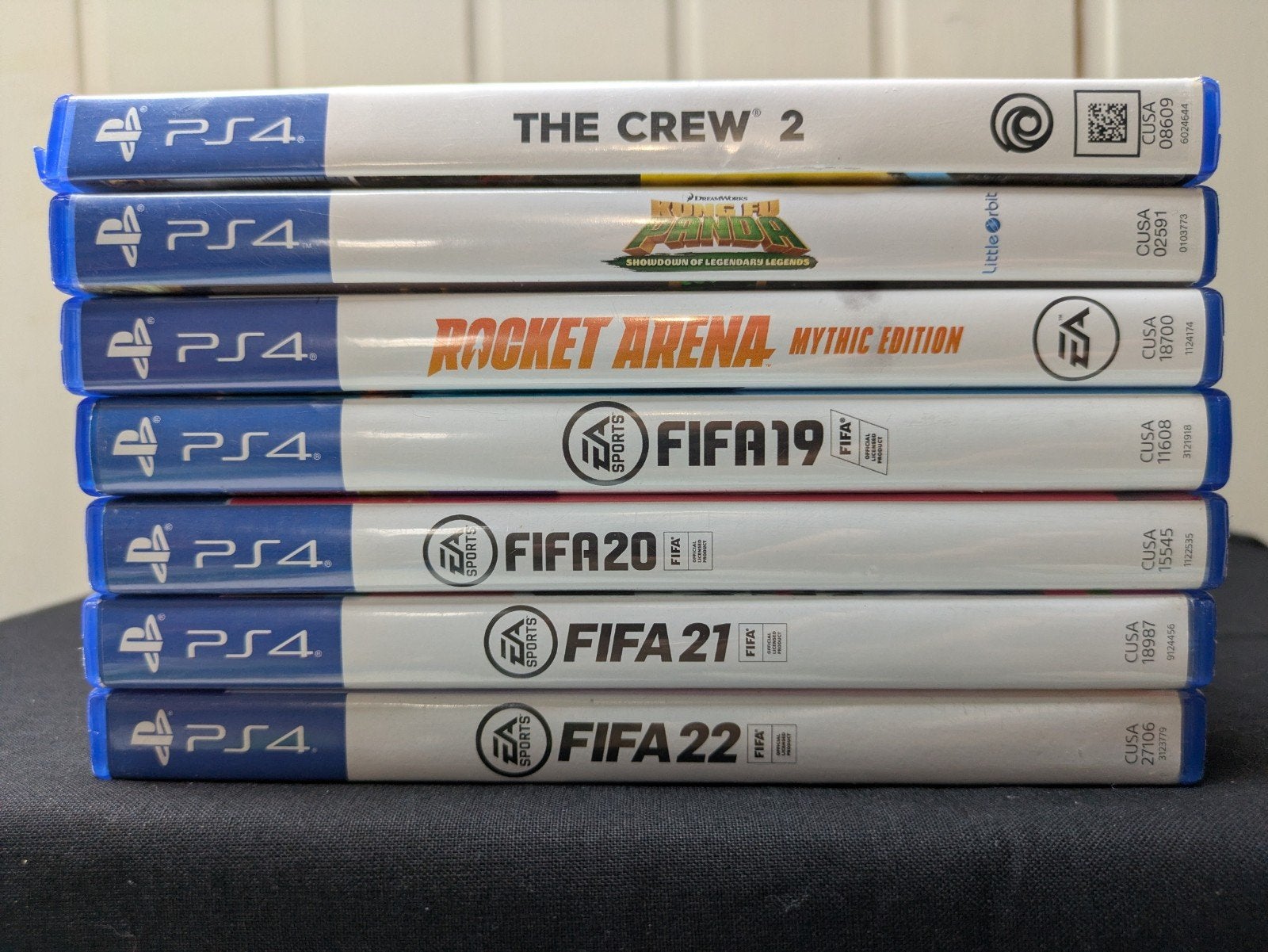 PS4 Games Bundel: FIFA 19-22, Rocket Arena, The Crew 2, Gebruikt, Ophalen of Verzenden, Eén computer, Sport