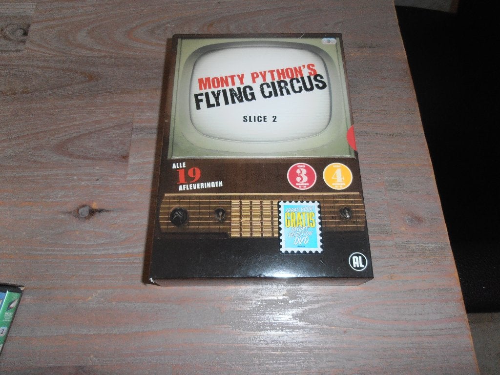 Monty Python's Flying Circus - Slice 2 (DVD), Engels, Alle leeftijden, Nederlands, Ophalen of Verzenden