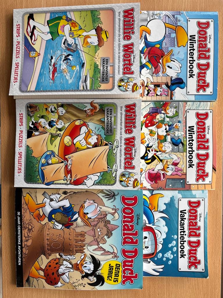 Donald Duck & Willie Wortel Vakantie- en Winterboeken, Boeken, Meerdere stripboeken, Ophalen of Verzenden, Gelezen