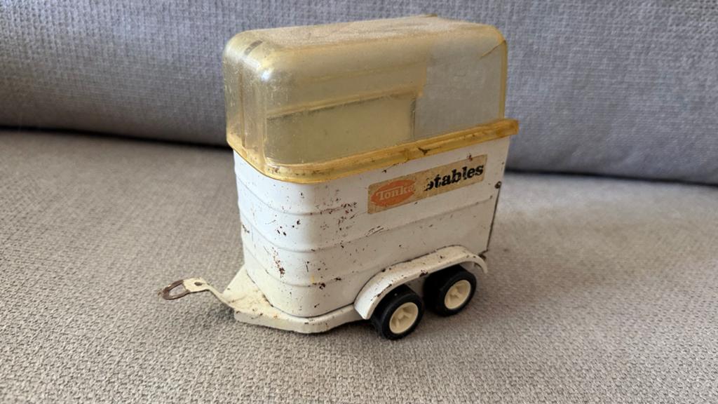 Vintage Tonka Stables paardentrailer - Gebruikt, Ophalen of Verzenden, Gebruikt