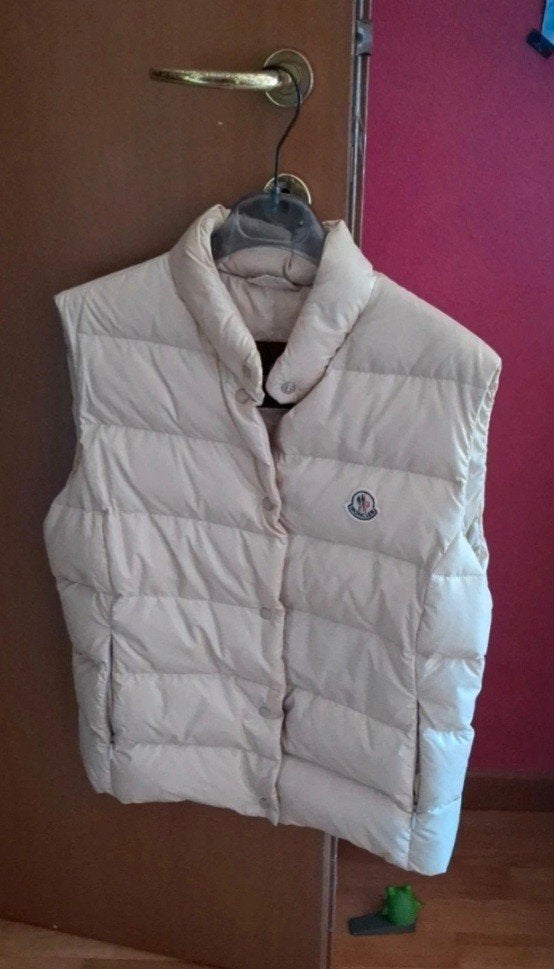 moncler bodywarmer maat 4 ., Maat 38/40 (M), Verzenden, Beige, Moncler