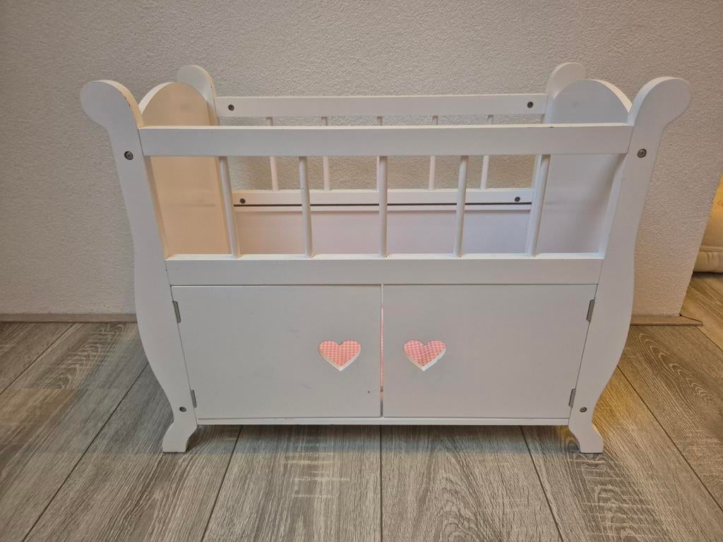 Wit houten poppenbedje met hartjes, Ophalen, Gebruikt, Overige typen