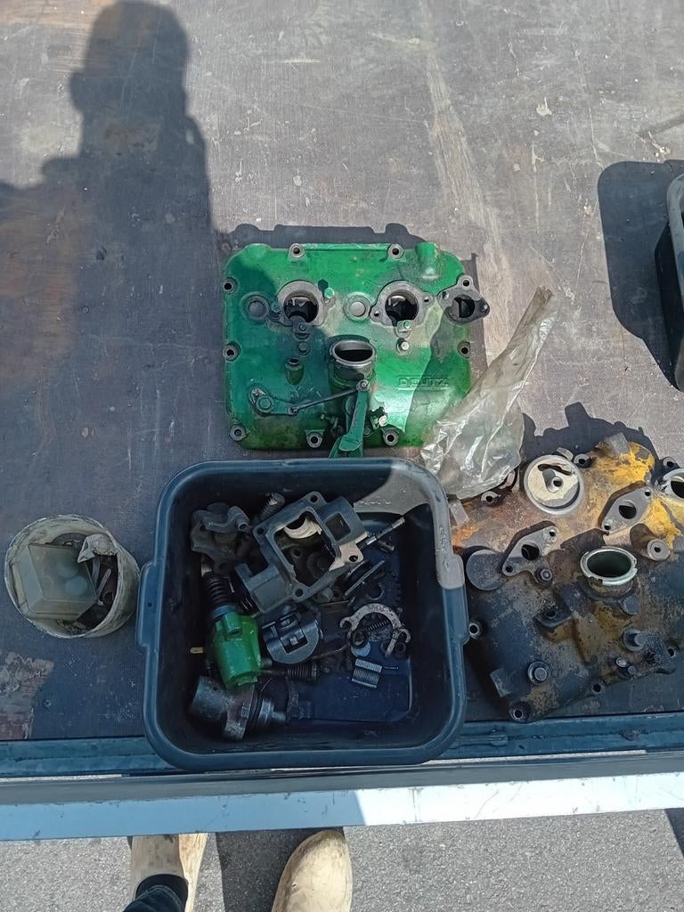 Deutz motordelen en fritzmeijer steunen, Ophalen, Gebruikt, Rond, Minder dan 30 cm
