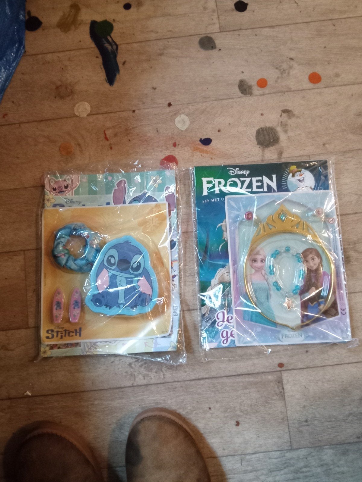 twee gloednieuwen tijdschriften in verpakking met speeltje, Ophalen of Verzenden, Nieuw, Overige merken, Walt Disney