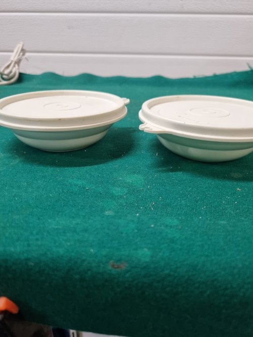 bakjes tupperware wit met deksel, Ophalen of Verzenden, 'T Olde Gre-j, Info@toldegrej.nl, Endepoelstraat 20f Didam