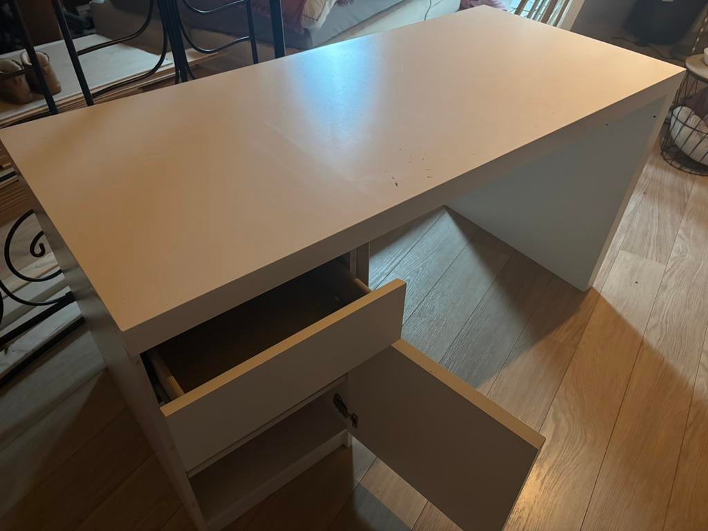 Ikea Malm bureau wit 140x65 cm, Ophalen, Opbergruimte, Gebruikt, Schoolbureau