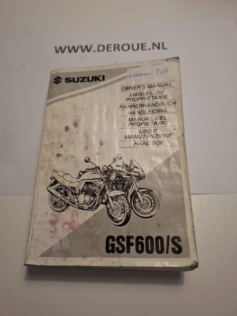 208 0WNERS MANUAL SUZUKI GSF600/S 1995 USED, Motoren, Handleidingen en Instructieboekjes, Ophalen of Verzenden, Suzuki